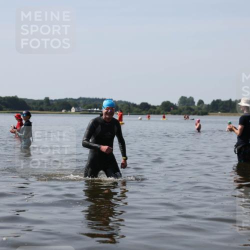 22.06.2025 - Viking Triathlon Michael Strokosch http://msf.ph/oto/8060495 22.06.2025 10:58:58 Schwimmen 234, 268 meine-sportfotos.de