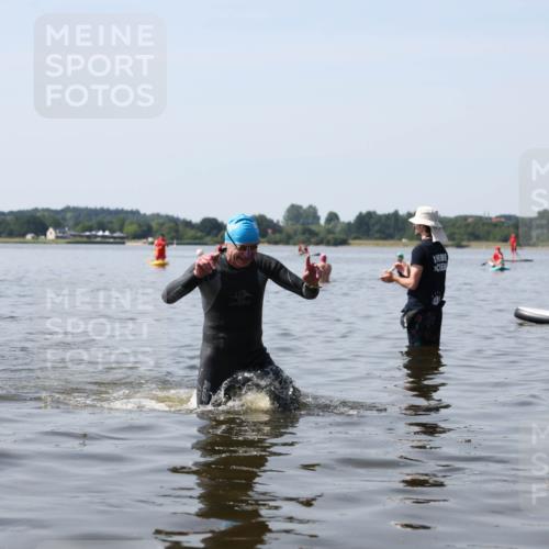 22.06.2025 - Viking Triathlon Michael Strokosch http://msf.ph/oto/8060507 22.06.2025 10:59:00 Schwimmen 234 meine-sportfotos.de