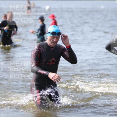 22.06.2025 - Viking Triathlon H.Heesch http://msf.ph/oto/8060511 22.06.2025 10:37:04 Schwimmen 172, 233, 331, 355, 370, 388, 454, 500, 513, 649 meine-sportfotos.de