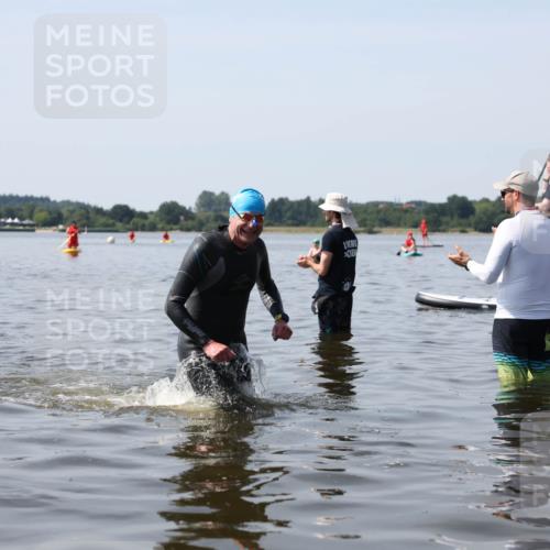22.06.2025 - Viking Triathlon Michael Strokosch http://msf.ph/oto/8060519 22.06.2025 10:59:00 Schwimmen 234 meine-sportfotos.de