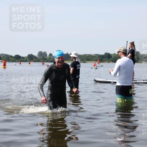 22.06.2025 - Viking Triathlon Michael Strokosch http://msf.ph/oto/8060524 22.06.2025 10:59:00 Schwimmen 234 meine-sportfotos.de