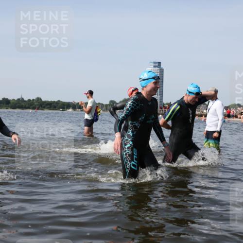 22.06.2025 - Viking Triathlon Michael Strokosch http://msf.ph/oto/8060541 22.06.2025 10:44:00 Schwimmen 41, 123, 249, 343, 362, 442, 627, 637, 650 meine-sportfotos.de