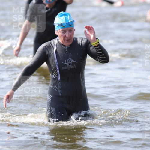 22.06.2025 - Viking Triathlon H.Heesch http://msf.ph/oto/8060550 22.06.2025 10:37:09 Schwimmen 34, 172, 233, 312, 344, 355, 370, 383, 388, 454, 500, 513, 649 meine-sportfotos.de