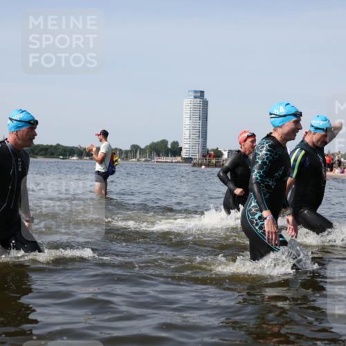 22.06.2025 - Viking Triathlon Michael Strokosch http://msf.ph/oto/8060551 22.06.2025 10:44:01 Schwimmen 41, 123, 249, 343, 362, 442, 627, 637, 650 meine-sportfotos.de