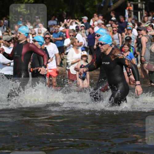 22.06.2025 - Viking Triathlon H.Heesch http://msf.ph/oto/8060563 22.06.2025 10:02:42 Schwimmen 98, 114, 161, 193, 264, 297, 323, 366, 427, 429, 430, 486, 513, 546, 552 meine-sportfotos.de