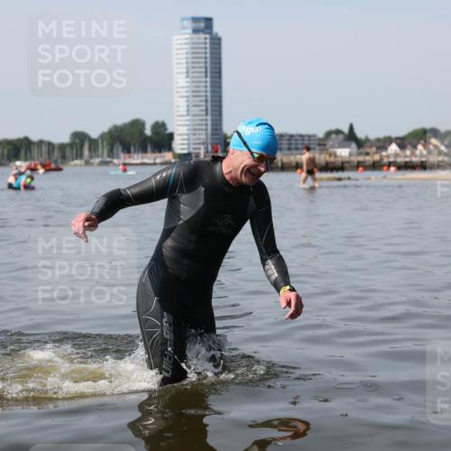22.06.2025 - Viking Triathlon Michael Strokosch http://msf.ph/oto/8060565 22.06.2025 10:59:03 Schwimmen 222, 234 meine-sportfotos.de