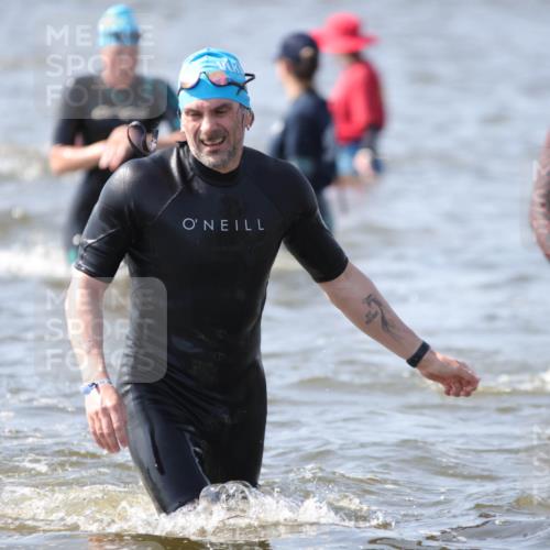 22.06.2025 - Viking Triathlon H.Heesch http://msf.ph/oto/8060567 22.06.2025 10:37:12 Schwimmen 34, 172, 180, 233, 253, 312, 316, 344, 355, 370, 383, 454, 500, 513, 649 meine-sportfotos.de