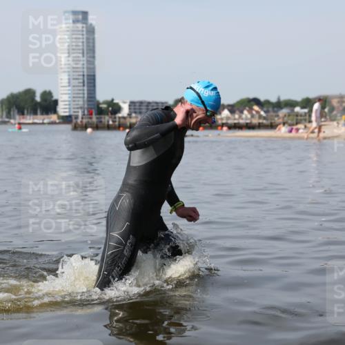 22.06.2025 - Viking Triathlon Michael Strokosch http://msf.ph/oto/8060570 22.06.2025 10:59:03 Schwimmen 222, 234 meine-sportfotos.de