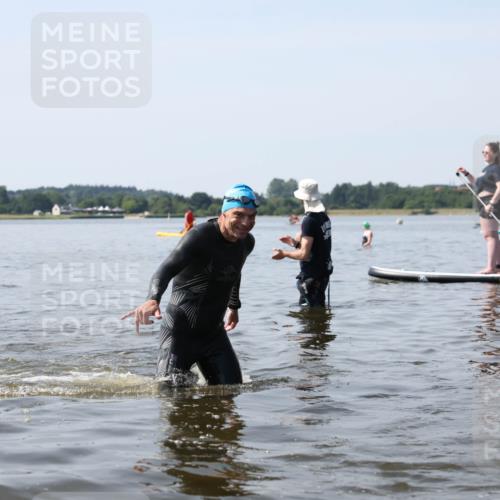 22.06.2025 - Viking Triathlon Michael Strokosch http://msf.ph/oto/8060592 22.06.2025 10:59:06 Schwimmen 222, 234 meine-sportfotos.de
