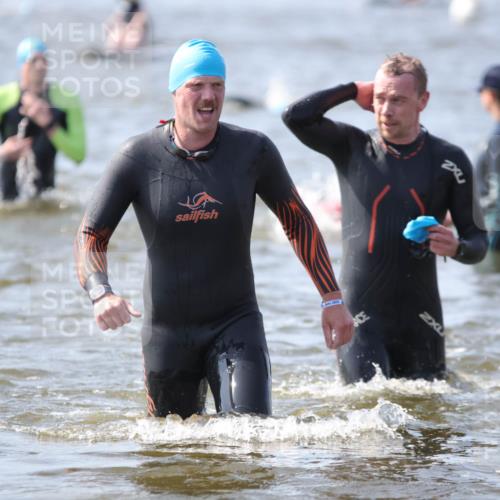 22.06.2025 - Viking Triathlon H.Heesch http://msf.ph/oto/8060620 22.06.2025 10:37:18 Schwimmen 21, 34, 131, 172, 180, 187, 233, 253, 312, 316, 344, 370, 383, 454, 456, 513, 649 meine-sportfotos.de