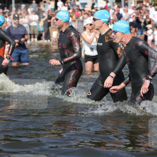 22.06.2025 - Viking Triathlon H.Heesch http://msf.ph/oto/8060627 22.06.2025 10:02:45 Schwimmen 40, 98, 161, 164, 264, 323, 340, 366, 427, 429, 430, 486, 548, 552, 608 meine-sportfotos.de