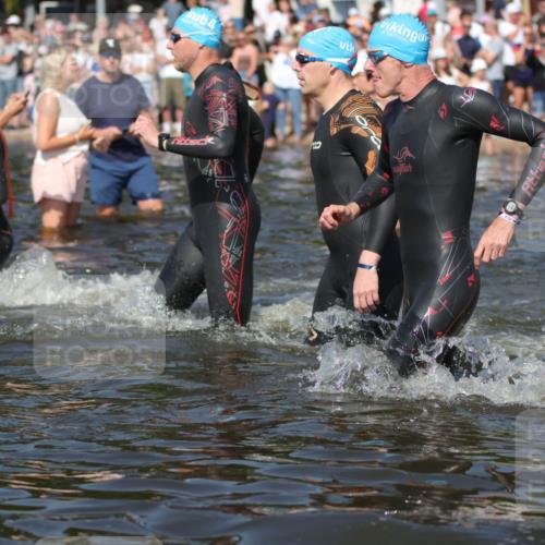 22.06.2025 - Viking Triathlon H.Heesch http://msf.ph/oto/8060629 22.06.2025 10:02:45 Schwimmen 40, 98, 161, 164, 264, 323, 340, 366, 427, 429, 430, 486, 548, 552, 608 meine-sportfotos.de