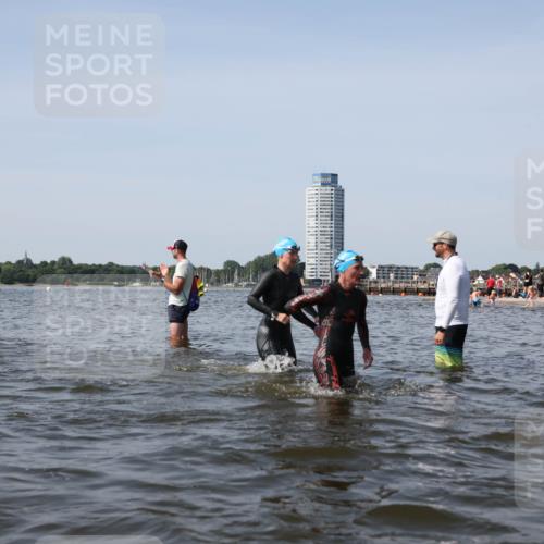 22.06.2025 - Viking Triathlon Michael Strokosch http://msf.ph/oto/8060631 22.06.2025 10:44:08 Schwimmen 41, 103, 123, 249, 343, 439, 442, 467, 627, 637, 650 meine-sportfotos.de