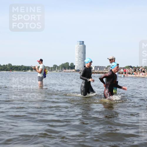 22.06.2025 - Viking Triathlon Michael Strokosch http://msf.ph/oto/8060638 22.06.2025 10:44:09 Schwimmen 41, 103, 123, 249, 343, 439, 442, 467, 627, 637, 650 meine-sportfotos.de