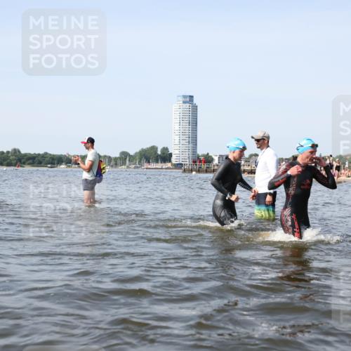 22.06.2025 - Viking Triathlon Michael Strokosch http://msf.ph/oto/8060643 22.06.2025 10:44:09 Schwimmen 41, 103, 123, 249, 343, 439, 442, 467, 627, 637, 650 meine-sportfotos.de