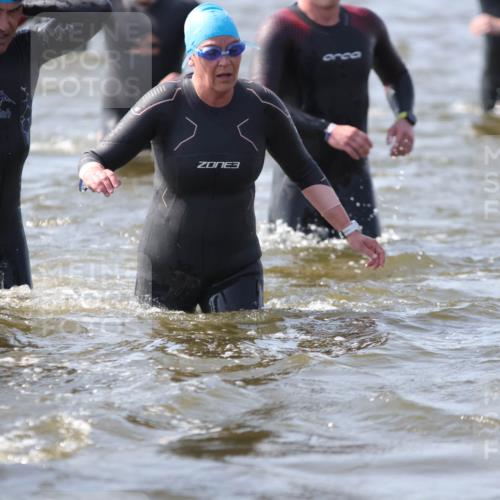 22.06.2025 - Viking Triathlon H.Heesch http://msf.ph/oto/8060644 22.06.2025 10:37:20 Schwimmen 21, 34, 131, 141, 172, 180, 187, 233, 253, 312, 316, 344, 370, 383, 454, 456, 513, 649 meine-sportfotos.de
