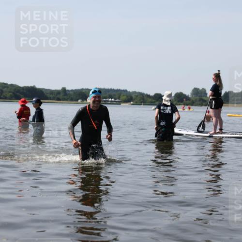 22.06.2025 - Viking Triathlon Michael Strokosch http://msf.ph/oto/8060647 22.06.2025 10:59:22 Schwimmen 222, 459, 476 meine-sportfotos.de