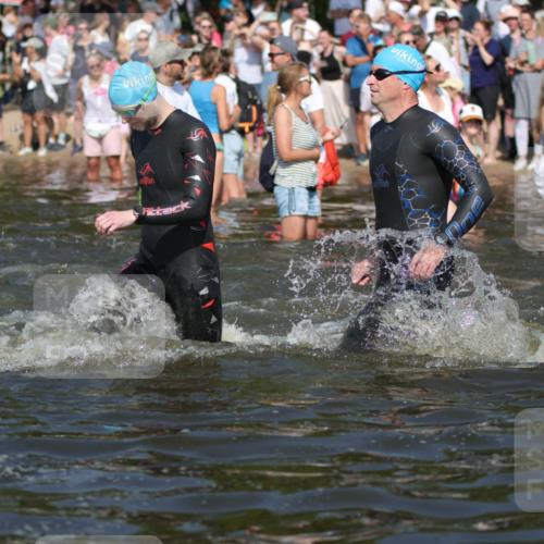 22.06.2025 - Viking Triathlon H.Heesch http://msf.ph/oto/8060652 22.06.2025 10:02:48 Schwimmen 40, 98, 161, 164, 264, 323, 340, 366, 427, 429, 430, 486, 548, 552, 608 meine-sportfotos.de