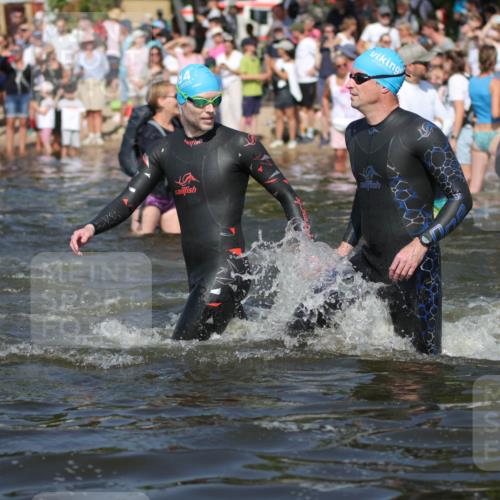 22.06.2025 - Viking Triathlon H.Heesch http://msf.ph/oto/8060669 22.06.2025 10:02:49 Schwimmen 5, 40, 43, 98, 164, 323, 340, 366, 427, 429, 430, 486, 548, 552, 554, 608 meine-sportfotos.de