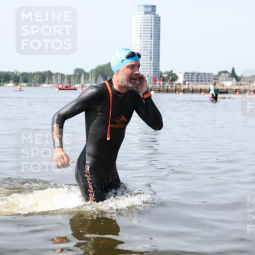 22.06.2025 - Viking Triathlon Michael Strokosch http://msf.ph/oto/8060694 22.06.2025 10:59:27 Schwimmen 459, 476 meine-sportfotos.de