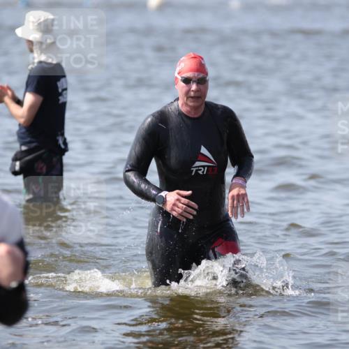 22.06.2025 - Viking Triathlon H.Heesch http://msf.ph/oto/8060698 22.06.2025 10:37:33 Schwimmen 21, 34, 131, 141, 163, 177, 180, 187, 245, 253, 312, 316, 344, 396, 411, 433, 456, 506, 614, 619, 639, 645 meine-sportfotos.de