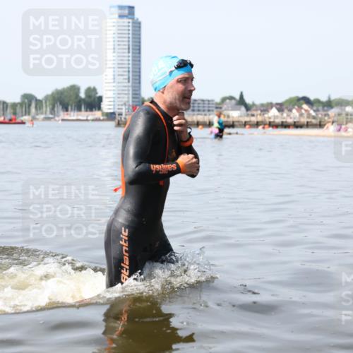 22.06.2025 - Viking Triathlon Michael Strokosch http://msf.ph/oto/8060699 22.06.2025 10:59:27 Schwimmen 459, 476 meine-sportfotos.de