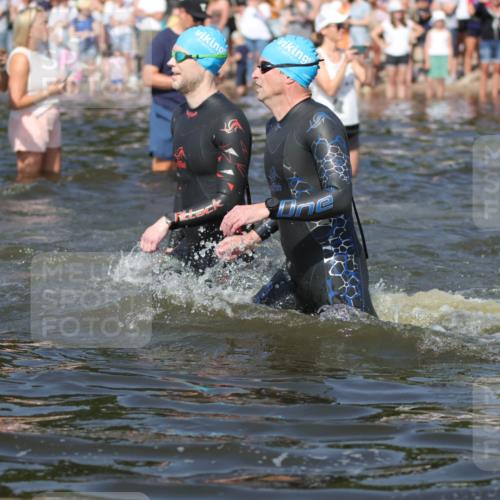 22.06.2025 - Viking Triathlon H.Heesch http://msf.ph/oto/8060701 22.06.2025 10:02:50 Schwimmen 5, 40, 43, 98, 154, 164, 323, 340, 430, 475, 486, 548, 552, 554, 608 meine-sportfotos.de