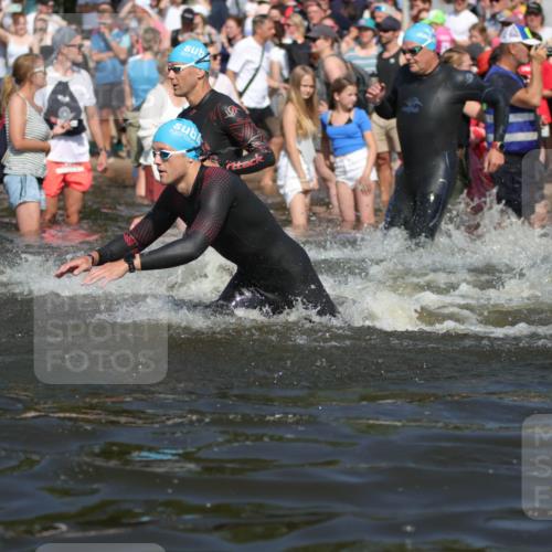 22.06.2025 - Viking Triathlon H.Heesch http://msf.ph/oto/8060710 22.06.2025 10:02:52 Schwimmen 5, 40, 43, 98, 154, 164, 323, 340, 430, 475, 486, 548, 552, 554, 608 meine-sportfotos.de