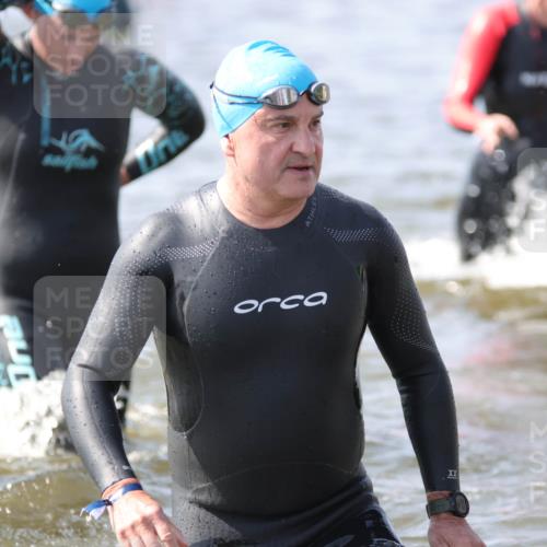 22.06.2025 - Viking Triathlon H.Heesch http://msf.ph/oto/8060712 22.06.2025 10:37:36 Schwimmen 21, 131, 141, 163, 177, 180, 187, 245, 253, 316, 396, 411, 433, 456, 506, 614, 619, 639, 645 meine-sportfotos.de