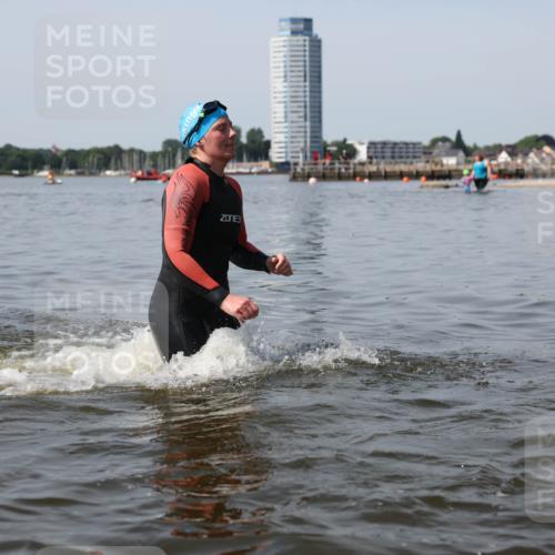 22.06.2025 - Viking Triathlon Michael Strokosch http://msf.ph/oto/8060734 22.06.2025 10:59:31 Schwimmen 459, 476 meine-sportfotos.de