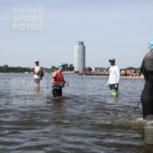 22.06.2025 - Viking Triathlon Michael Strokosch http://msf.ph/oto/8060746 22.06.2025 10:44:18 Schwimmen 103, 123, 130, 343, 439, 467, 650 meine-sportfotos.de