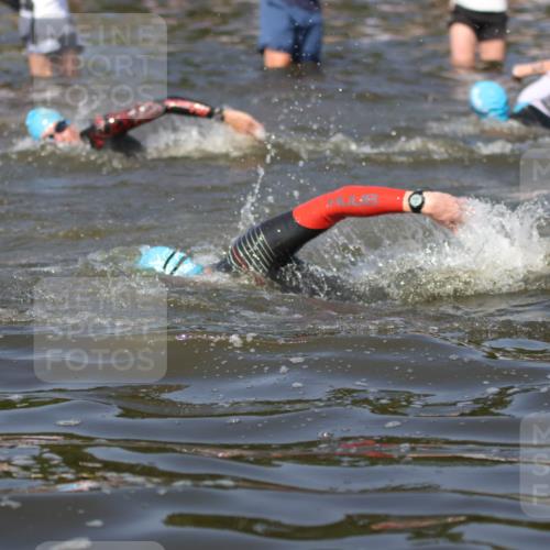 22.06.2025 - Viking Triathlon H.Heesch http://msf.ph/oto/8060763 22.06.2025 10:02:58 Schwimmen 5, 40, 43, 47, 101, 154, 164, 233, 340, 398, 475, 548, 554, 608, 632 meine-sportfotos.de