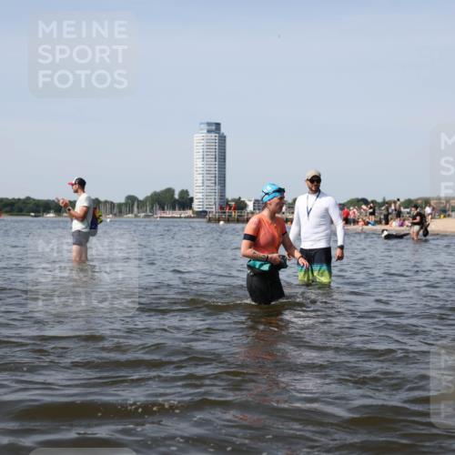 22.06.2025 - Viking Triathlon Michael Strokosch http://msf.ph/oto/8060765 22.06.2025 10:44:19 Schwimmen 103, 123, 130, 343, 439, 467, 650 meine-sportfotos.de