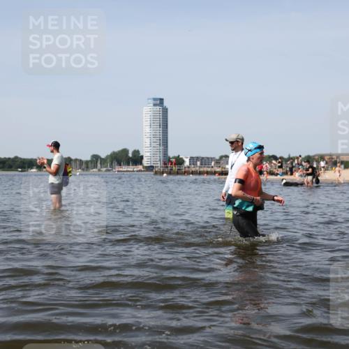 22.06.2025 - Viking Triathlon Michael Strokosch http://msf.ph/oto/8060774 22.06.2025 10:44:20 Schwimmen 103, 123, 130, 205, 439, 467, 650 meine-sportfotos.de