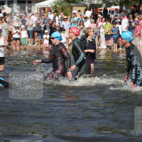 22.06.2025 - Viking Triathlon H.Heesch http://msf.ph/oto/8060776 22.06.2025 10:03:02 Schwimmen 5, 43, 47, 101, 154, 177, 204, 233, 349, 398, 475, 478, 554, 602, 632 meine-sportfotos.de