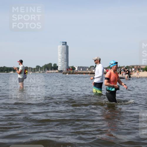 22.06.2025 - Viking Triathlon Michael Strokosch http://msf.ph/oto/8060780 22.06.2025 10:44:20 Schwimmen 103, 123, 130, 205, 439, 467, 650 meine-sportfotos.de