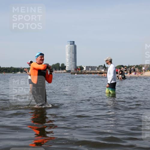 22.06.2025 - Viking Triathlon Michael Strokosch http://msf.ph/oto/8060790 22.06.2025 10:44:25 Schwimmen 103, 130, 205, 219, 439 meine-sportfotos.de