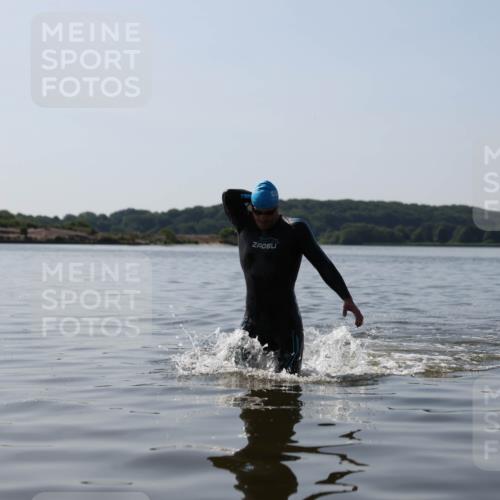 22.06.2025 - Viking Triathlon Michael Strokosch http://msf.ph/oto/8060802 22.06.2025 10:22:40 Schwimmen 100 meine-sportfotos.de