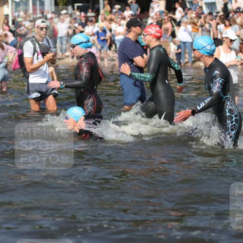 22.06.2025 - Viking Triathlon H.Heesch http://msf.ph/oto/8060813 22.06.2025 10:03:03 Schwimmen 5, 43, 47, 101, 154, 177, 204, 233, 349, 398, 475, 478, 554, 602, 632 meine-sportfotos.de