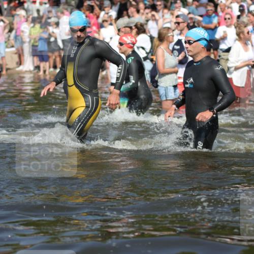 22.06.2025 - Viking Triathlon H.Heesch http://msf.ph/oto/8060844 22.06.2025 10:03:08 Schwimmen 101, 177, 187, 204, 208, 233, 334, 349, 398, 478, 505, 524, 602, 632 meine-sportfotos.de