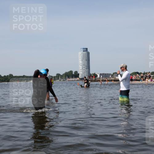 22.06.2025 - Viking Triathlon Michael Strokosch http://msf.ph/oto/8060876 22.06.2025 10:44:39 Schwimmen 18, 205, 219, 440, 446 meine-sportfotos.de