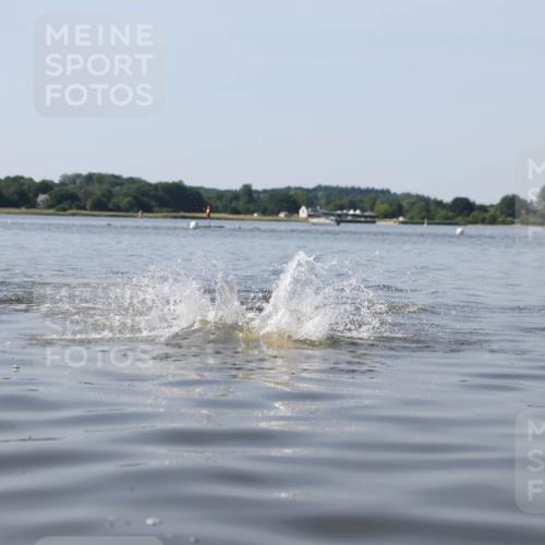 22.06.2025 - Viking Triathlon Michael Strokosch http://msf.ph/oto/8060879 22.06.2025 10:24:05 Schwimmen 609 meine-sportfotos.de