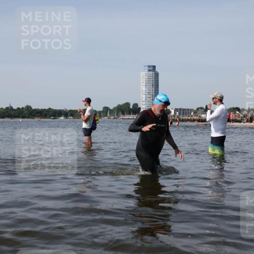 22.06.2025 - Viking Triathlon Michael Strokosch http://msf.ph/oto/8060892 22.06.2025 10:44:40 Schwimmen 18, 205, 219, 440, 446 meine-sportfotos.de
