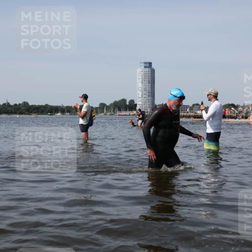 22.06.2025 - Viking Triathlon Michael Strokosch http://msf.ph/oto/8060897 22.06.2025 10:44:41 Schwimmen 18, 205, 219, 440, 446 meine-sportfotos.de