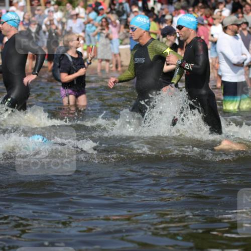 22.06.2025 - Viking Triathlon H.Heesch http://msf.ph/oto/8060906 22.06.2025 10:03:14 Schwimmen 20, 134, 187, 208, 229, 334, 348, 505, 524, 636, 660 meine-sportfotos.de