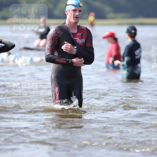 22.06.2025 - Viking Triathlon H.Heesch http://msf.ph/oto/8060914 22.06.2025 10:38:24 Schwimmen 22, 85, 89, 156, 209, 215, 269, 398, 419, 428, 447, 509, 535, 601, 603, 659, 662 meine-sportfotos.de