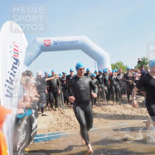 22.06.2025 - Viking Triathlon MichiJ http://msf.ph/oto/8060927 22.06.2025 10:06:17 Schwimmen 39, 41, 60, 84, 110, 117, 153, 191, 266, 325, 385, 440, 446, 487, 535 meine-sportfotos.de