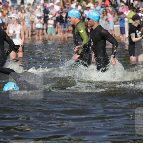 22.06.2025 - Viking Triathlon H.Heesch http://msf.ph/oto/8060928 22.06.2025 10:03:14 Schwimmen 20, 134, 187, 208, 229, 334, 348, 505, 524, 636, 660 meine-sportfotos.de