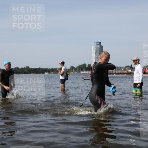 22.06.2025 - Viking Triathlon Michael Strokosch http://msf.ph/oto/8060929 22.06.2025 10:44:44 Schwimmen 18, 440, 446 meine-sportfotos.de
