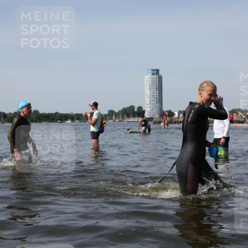 22.06.2025 - Viking Triathlon Michael Strokosch http://msf.ph/oto/8060931 22.06.2025 10:44:44 Schwimmen 18, 440, 446 meine-sportfotos.de